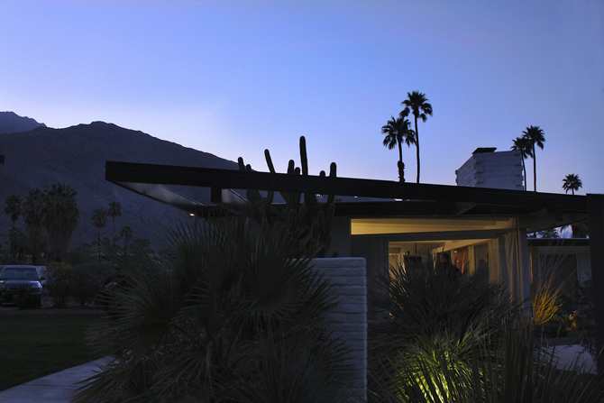 Horizon Hotel at dusk Modernism Week, Palm Springs, CA. Photo by MGPicascio.com